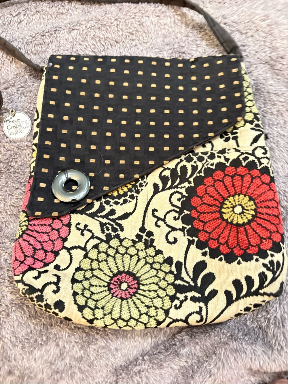 Goldyfish Handbag Floral Pattern Crossbody Bag with Black Flap Over